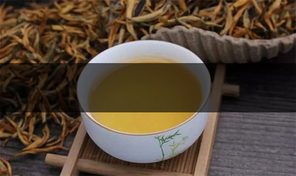 四招（方面）教你學(xué)會(huì)辨別茶的新陳！-1
