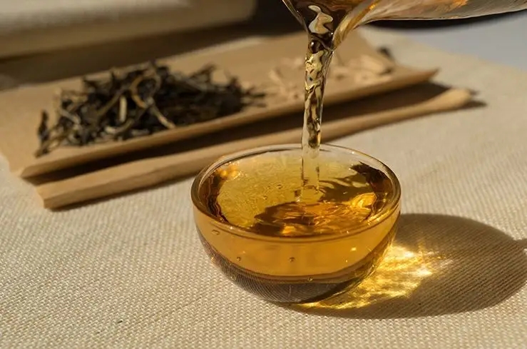 怎么喝了普洱茶嗓子會難受？