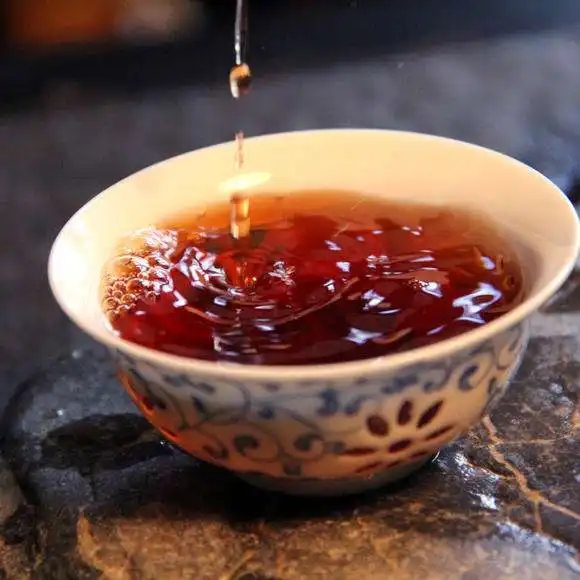 什么季節(jié)喝普洱茶好？喝普洱茶的禁忌和注意事項(xiàng)?