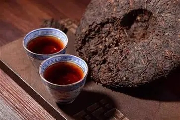 苦、澀味絕不是古樹普洱的霸氣，那也叫懂普洱茶，別逗了！