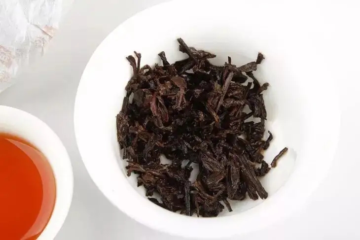 普洱熟茶好壞如何辨別？行家教你3步走！聞茶香、品茶湯、鑒葉底