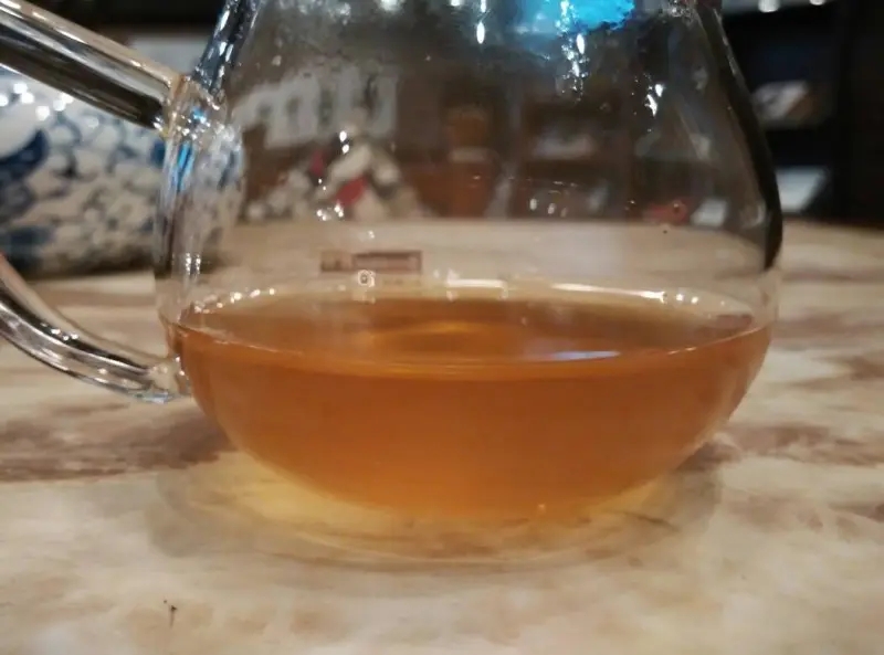 普洱茶湯冷卻后為何會變渾濁？