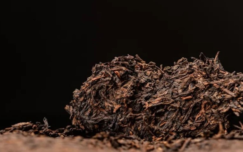 你覺(jué)得普洱茶好喝 也許是因?yàn)樗? decoding=